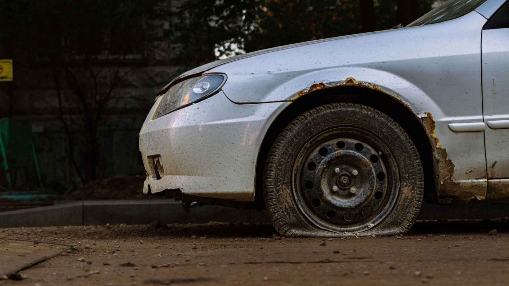 A Complete Guide On How to Sell Unusable Cars for Cash
